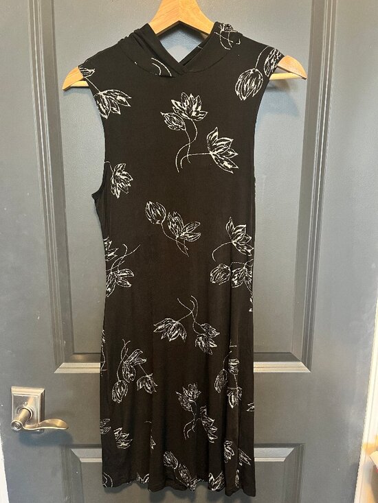 Cle Dresses & Skirts - Vintage 90s Sleeveless Dress with Hood